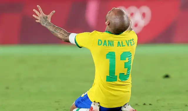 Dani Alves ganó medalla de oro en Tokio 2020.    
