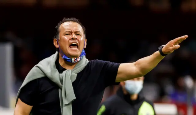 Juan Reynoso, DT de Cruz Azul