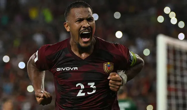 Salomón Rondón anotó el gol de la victoria ante Paraguay.   
