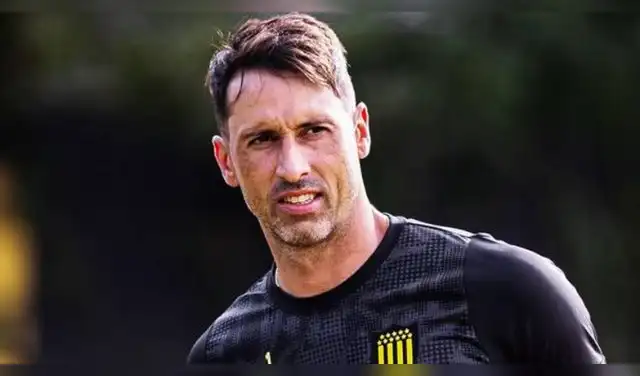 Sebastián Britos es suplente en Peñarol.  