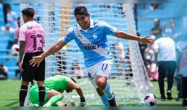 Írven Ávila anotó su gol número 142 y está a 6 goles de igualar al ídolo de Sporting Cristal, Alberto Gallardo
