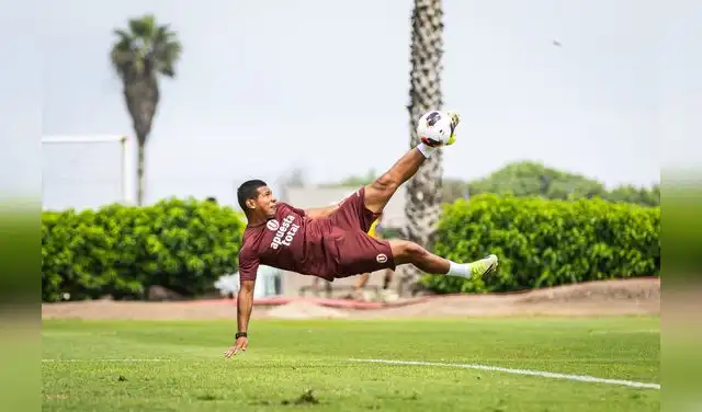Edison Flores ya entrena y será refuerzo de Universitario para enfrentar a Comerciantes Unidos
