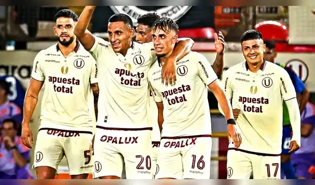 Universitario vs Comerciantes Unidos