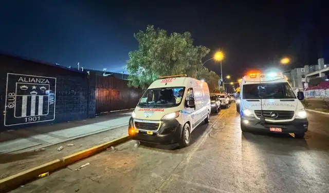 Bomberos a las afueras de Matute tras accidente dentro del estado. Foto: Elvis Cairo /URPI-LR