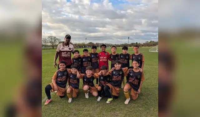 Jeickson Reyes como DT del Rey Jei Soccer Jeickson Reyes como DT del Rey Jei Soccer