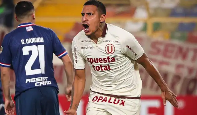 Álex Valera, Universitario