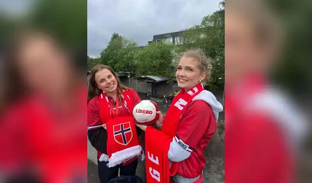 Dos hinchas de Noruega enviaron saludos a todo el Perú a través de LÍBERO.