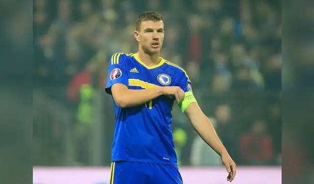 Edin Dzeko es la figura de Bosnia Edin Dzeko es la figura de Bosnia