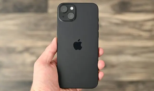 iPhone 15 iPhone 15