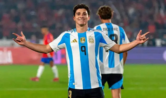 Julián Álvarez tiene contrato con Atlético de Madrid hasta 2030. Julián Álvarez tiene contrato con Atlético de Madrid hasta 2030.