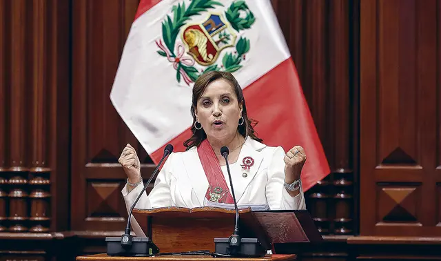  Dina Boluarte