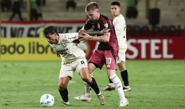 Universitario vs River Plate