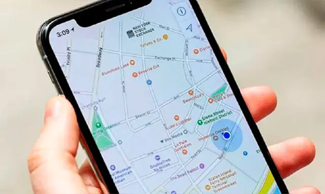 Da seguimiento a tus marcadores y lugares deseados en Google Maps mientras viajas. Da seguimiento a tus marcadores y lugares deseados en Google Maps mientras viajas.