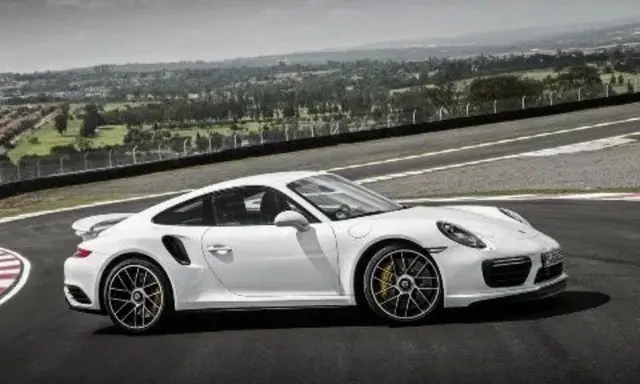 Porsche 911 S de 250.000 euros, david villa