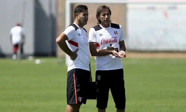 <strong>Ahmed con Gareca cuando trabajaba en menores con la FPF</strong>   