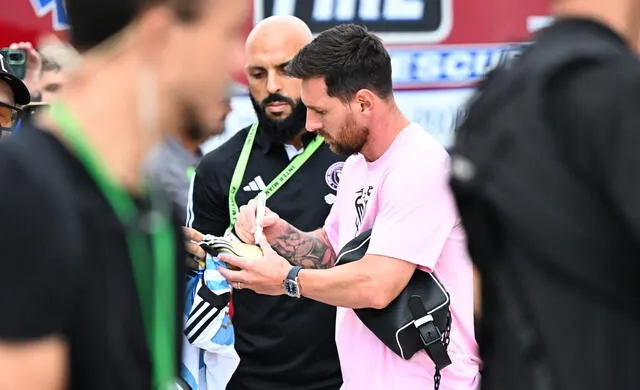 Yassine Cheuko, Lionel Messi