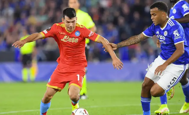 'Chucky' Lozano jugando en Napoli 'Chucky' Lozano jugando en Napoli