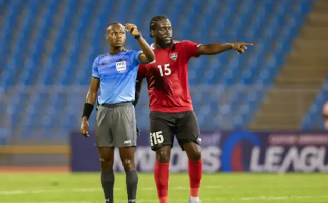 steffon dewar dirigiendo partido de Trinidad y Tobago y Curazao steffon dewar dirigiendo partido de Trinidad y Tobago y Curazao