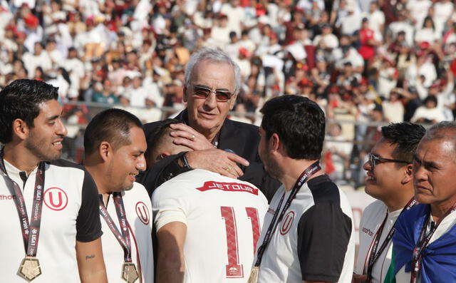 Universitario