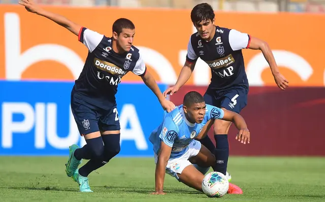 Cristal vs San Martín. (Foto: FPF) Cristal vs San Martín. (Foto: FPF)