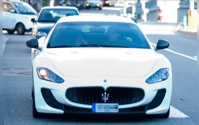 Lionel Messi con su Maserati.