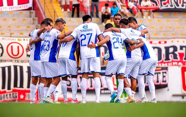 Alianza Atlético, Universitario de Deportes, Liga 1