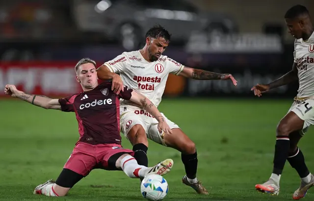 Universitario vs River Plate