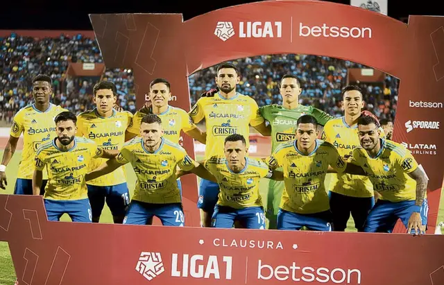 Último once de Cristal que ganó a César Vallejo en Trujillo - FOTO: GLRP Último once de Cristal que ganó a César Vallejo en Trujillo - FOTO: GLRP