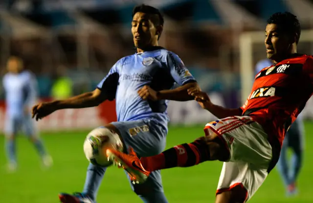  Bolívar ganó 1-0 a Flamengo en su último enfrentamiento en La Paz por Copa Libertadores.   