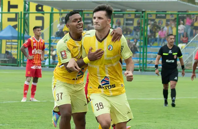 Juan Pablo II College Juan Pablo II College