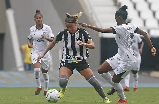 Karol Lins Karol Lins