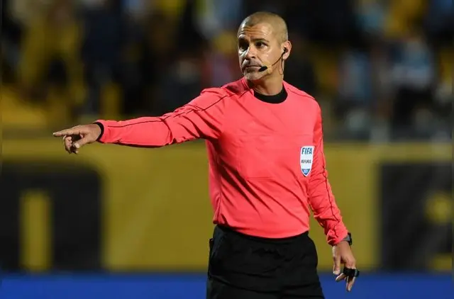 Eber Aquino será el árbitro del clásico   