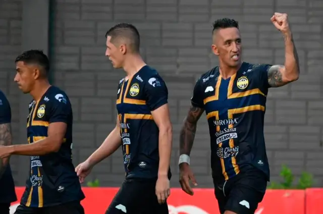 Sportivo Trinidense le ganó a Tacuary en el debut.