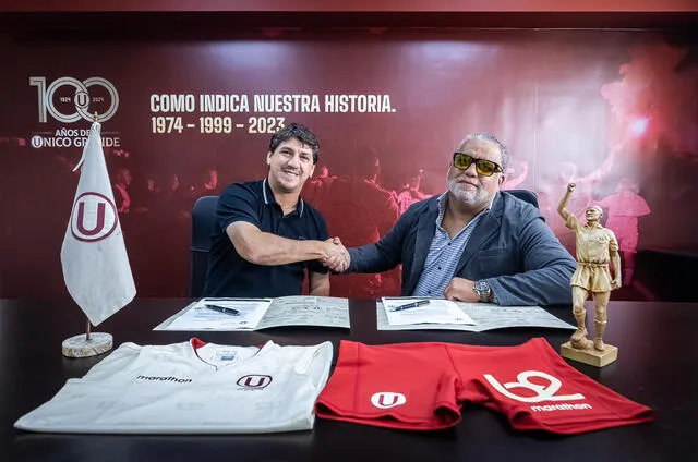 Universitario