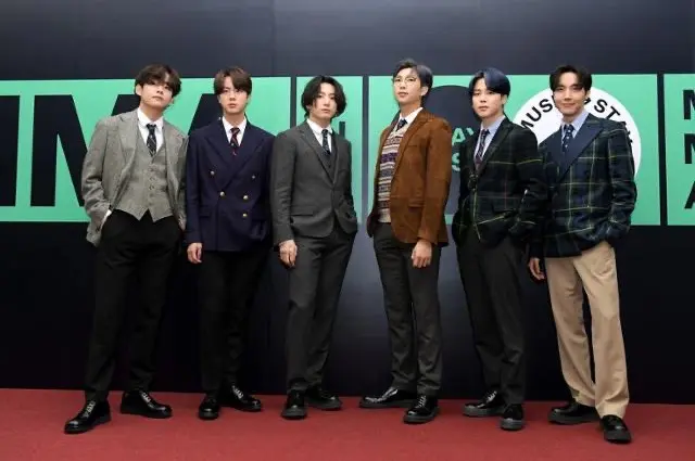  BTS en la alfombra roja de los MMA 2020. Foto: MelOn.   