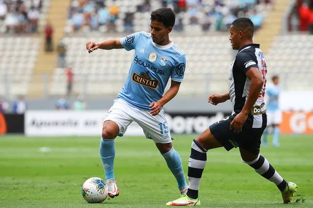 Jhilmar Lora Alianza Lima