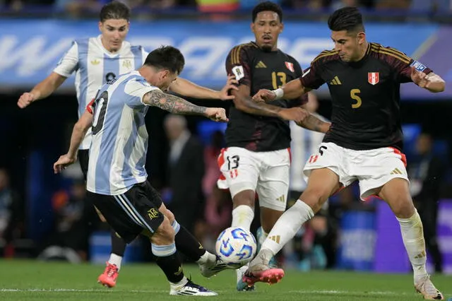 Zambrano y Messi en escena   