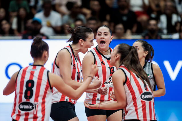 Equipo de vóley de Estudiantes de La Plata.   
