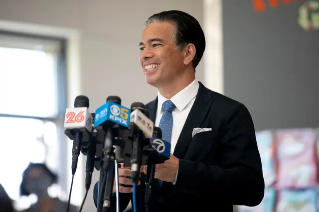 El fiscal general de California, Rob Bonta, anunció cuáles son los beneficios y derechos que tienen los inmigrantes.