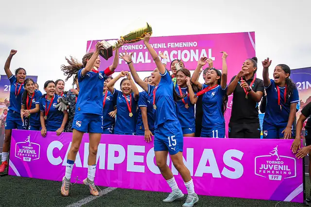 Sporting Cristal Femenino