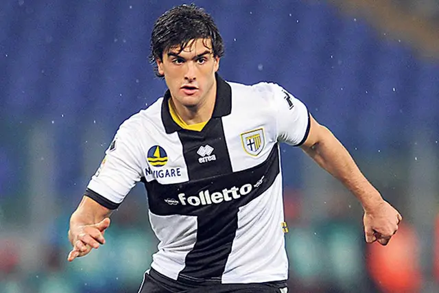 Álvaro Ampuero con el Parma FC de Italia.   