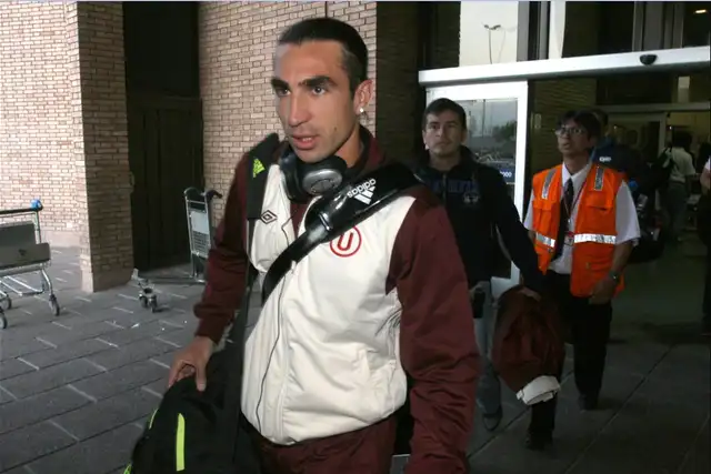 Pablo Vitti con Universitario de Deportes.   