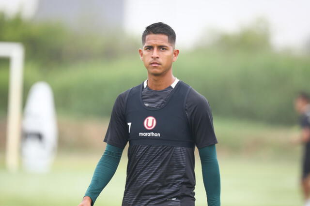 Leonardo Rugel entrenando en Campo Mar.   