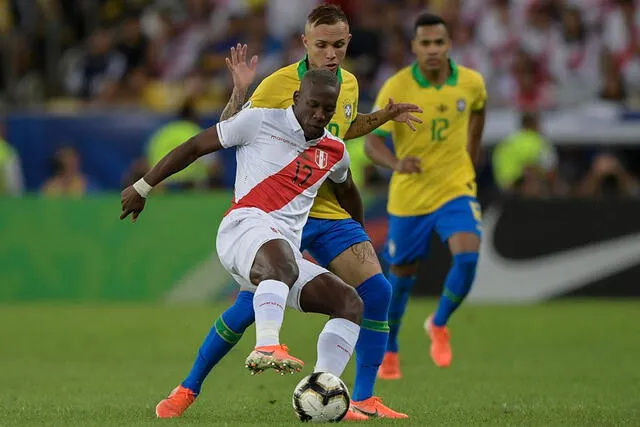 Luis Advíncula