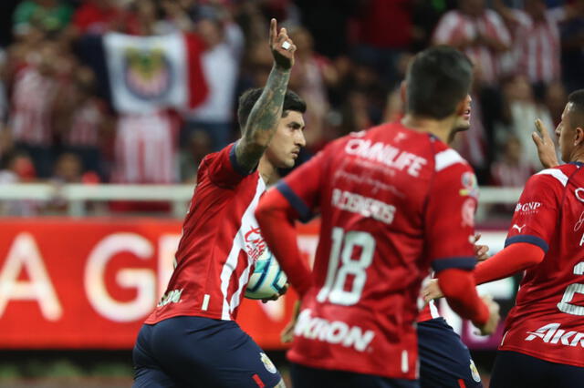 Pumas vs Chivas