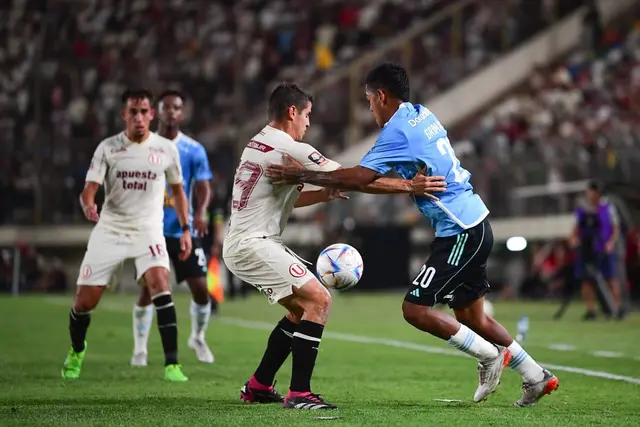 Universitario, Sporting Cristal