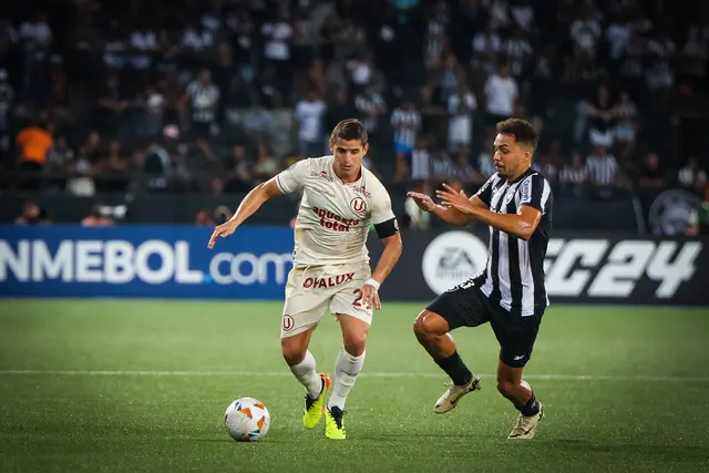 Aldo Corzo, Universitario