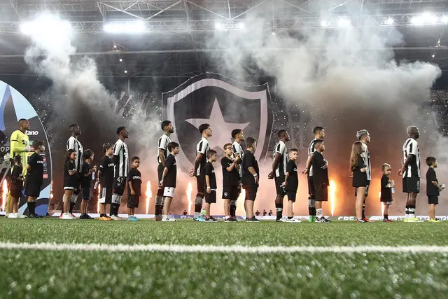 Universitario, Botafogo