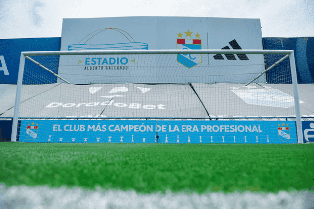 Estadio Alberto Gallardo.  