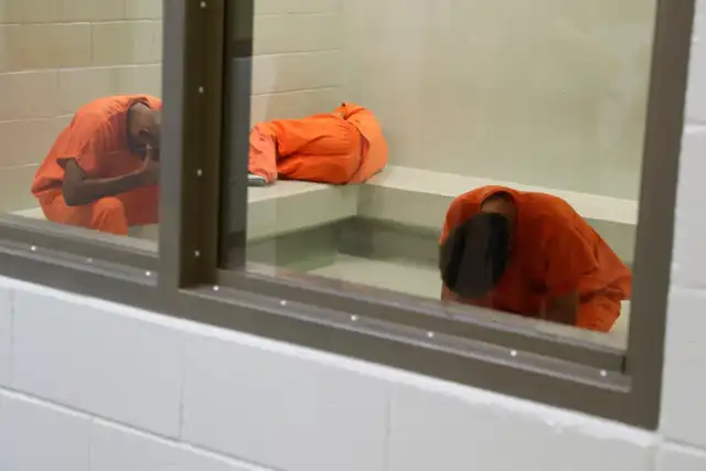 Inmigrantes detenidos